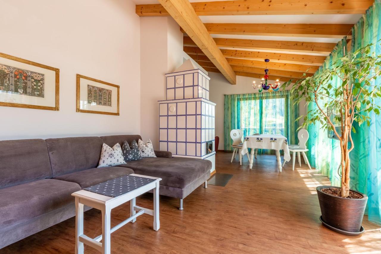 Hotel Villa Stefania San Candido Esterno foto