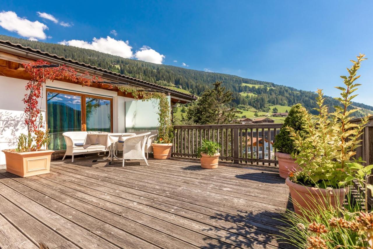 Hotel Villa Stefania San Candido Esterno foto