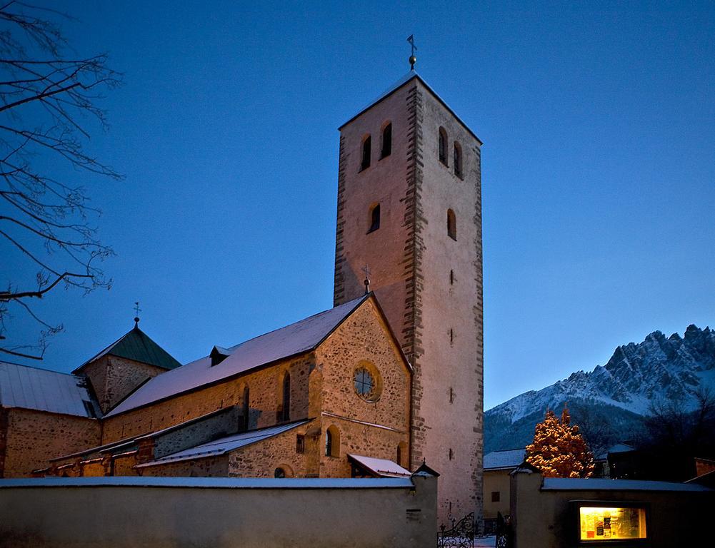 Hotel Villa Stefania San Candido Esterno foto
