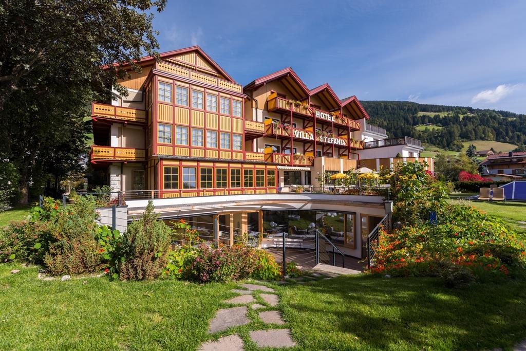 Hotel Villa Stefania San Candido Esterno foto