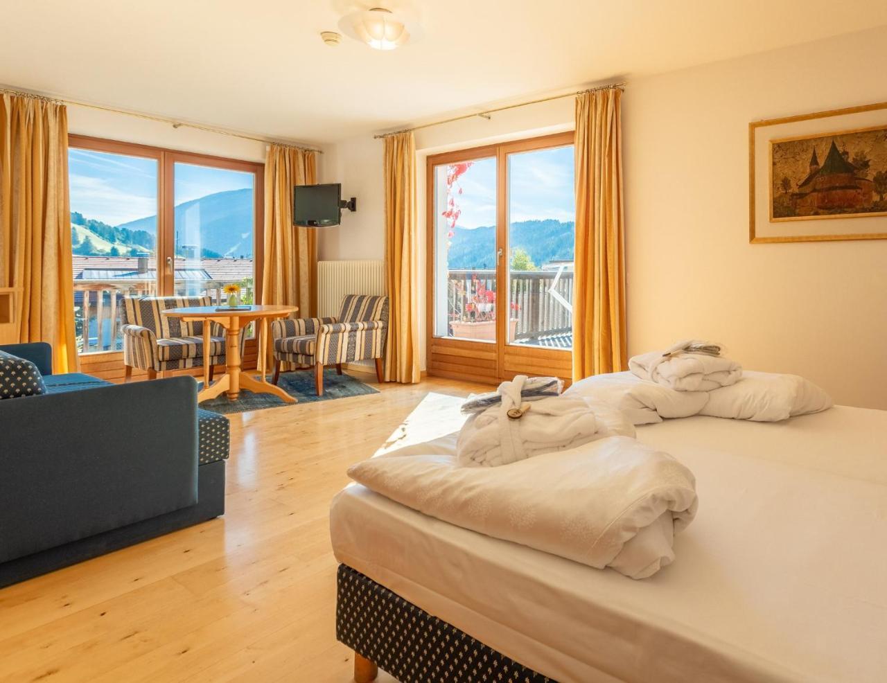 Hotel Villa Stefania San Candido Esterno foto