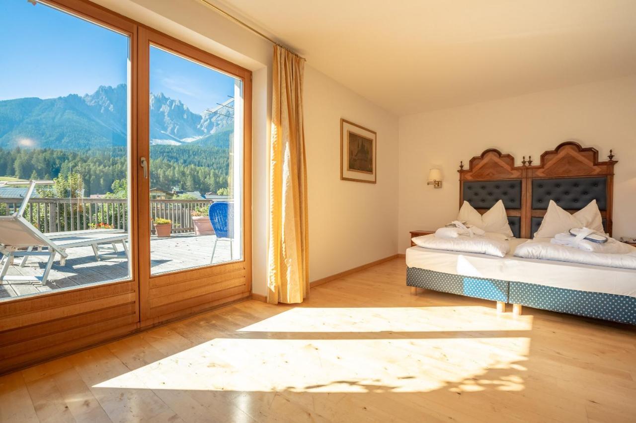 Hotel Villa Stefania San Candido Esterno foto
